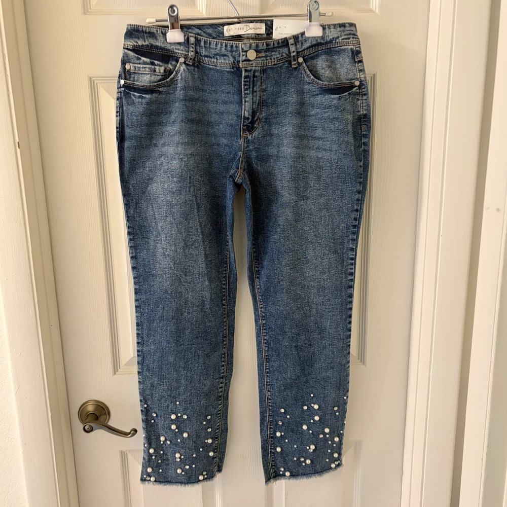 Cato EST 1946 Denim Jeans Size 8 Mid Rise Crop Ankle Pearl Embellished New Tags